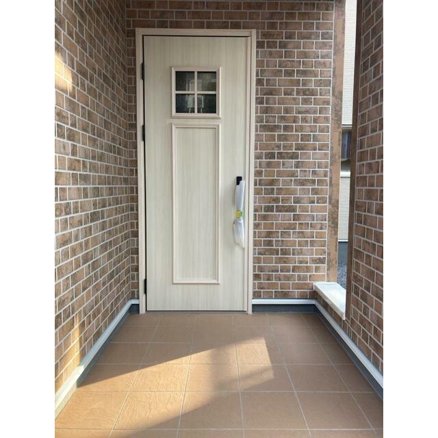 「いってきます」「ただいま」「おかえり」が聞こえそうな玄関（1号棟）