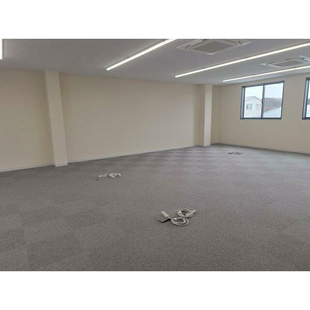 2階事務所 OAフロアになっています