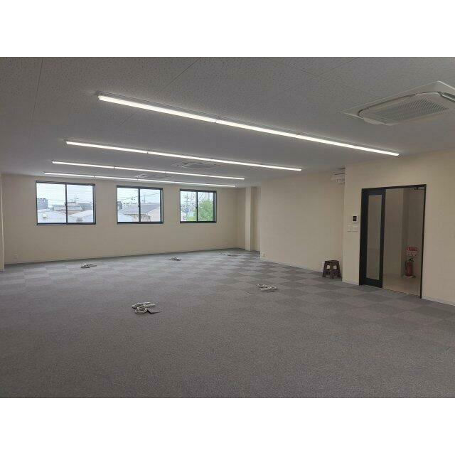 2階事務所 OAフロアになっています