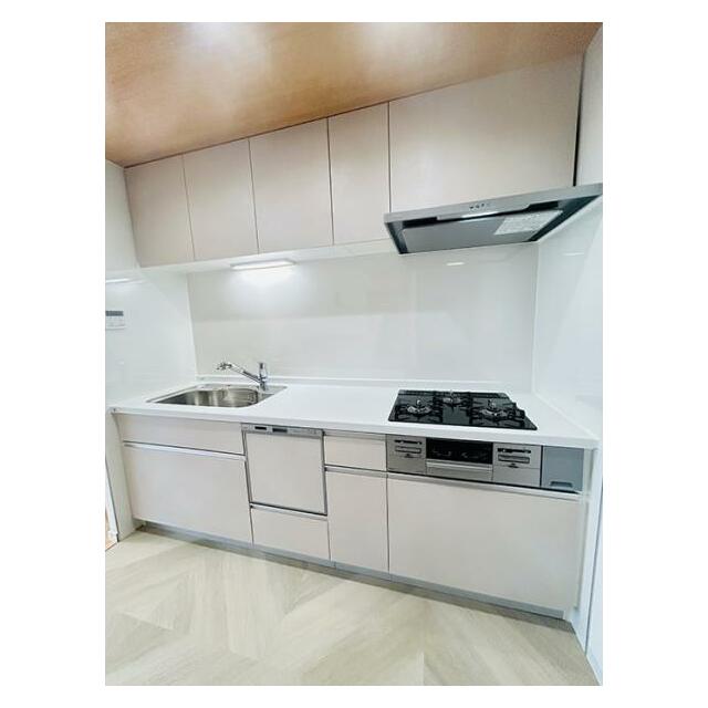 「キッチン」キッチン全体の様子です。