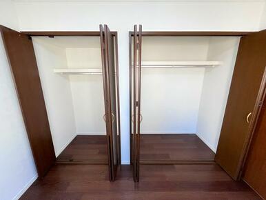 「２階北側洋室」クローゼット付きです