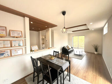 リビングダイニング