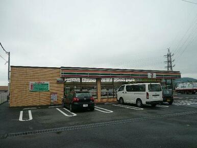 セブンイレブン富士市伝法片宿店まで548ｍ