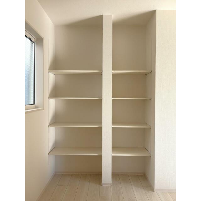 キッチン横収納（1号棟）