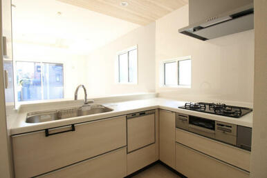 (1)号棟キッチン