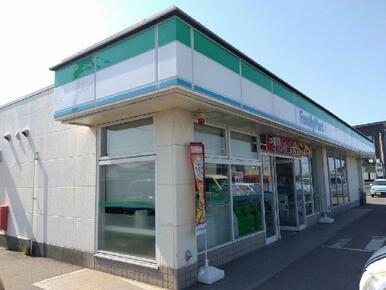 ファミリーマート多度津南鴨店