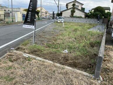 外観です。一部ブロック塀＋目隠しフェンス施工済みです。