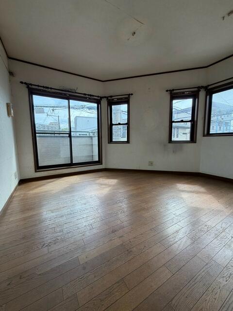 物件画像 福岡市城南区 別府２丁目 (別府駅) 2階建 2LDK