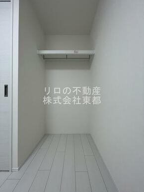パイプハンガー付き☆畳まず衣類を掛けることができます♪