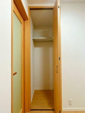 「1階　廊下　収納」