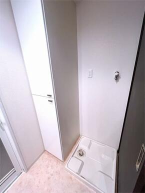 室内洗濯機置き場・洗面所収納