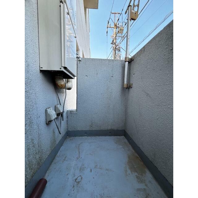 屋外洗濯機置場