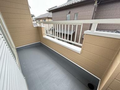 バルコニー「防水塗装済みです。」