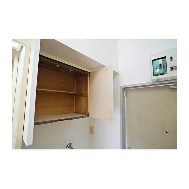 洗濯機置場の上部収納