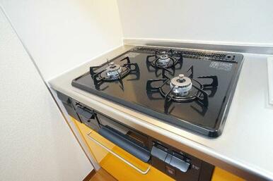 ３口ガスコンロ完備！