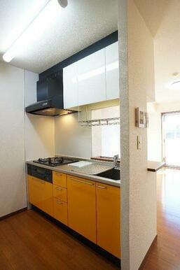 対面キッチンタイプです。