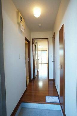 ゆったりとした玄関まわりです。