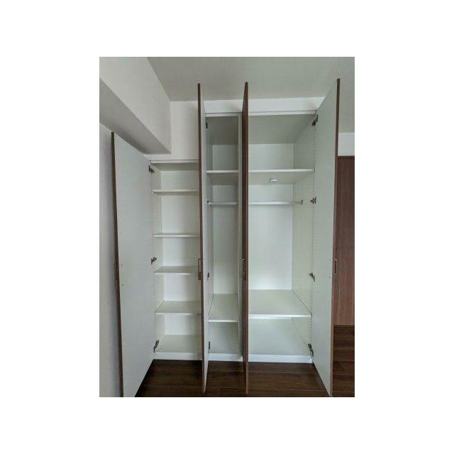 洋室(南側)・クローゼット