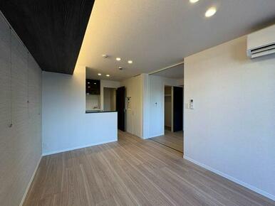 ＬＤＫには対面キッチンがございます