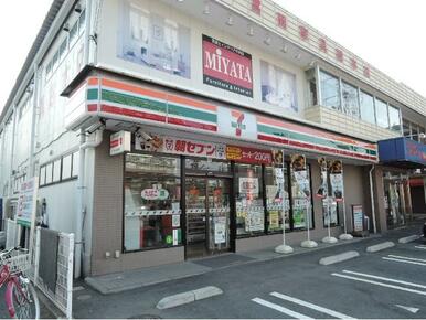 セブンイレブン稲城大丸東店