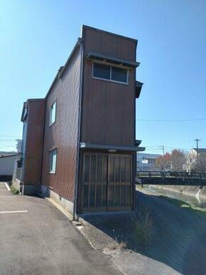 土佐市高岡町甲　中古住宅　陽当り良好　3DK