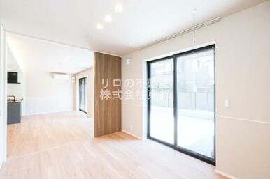 フローリングで雰囲気のいい内装です！