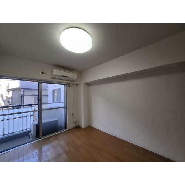 洋室　2025年12月撮影