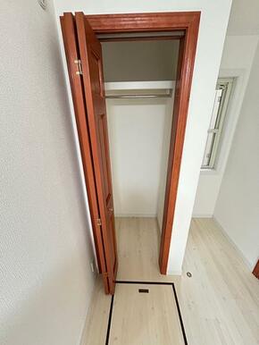 洋室約6帖（1）　クローゼット