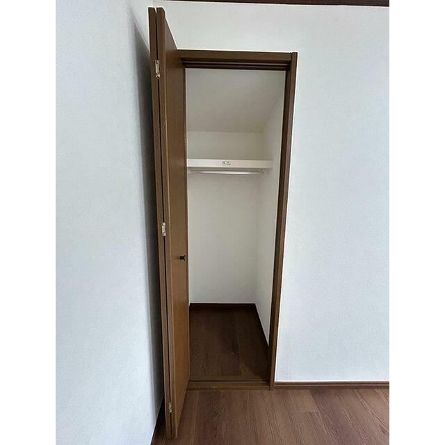 ３階南側洋室約６帖　クローゼット