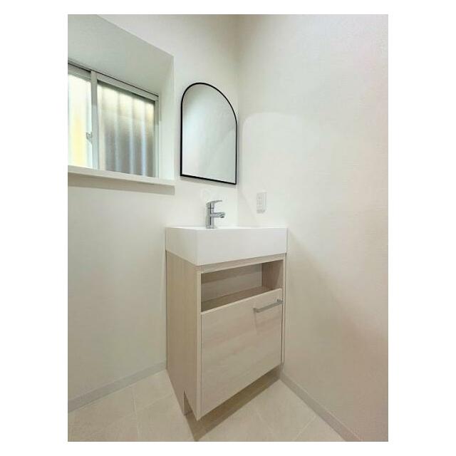 「洗面台」新品に交換しております。