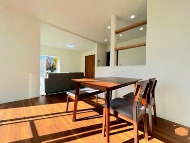 「LDK約16.5帖」解放感のある空間です。嬉しい家具付きです。