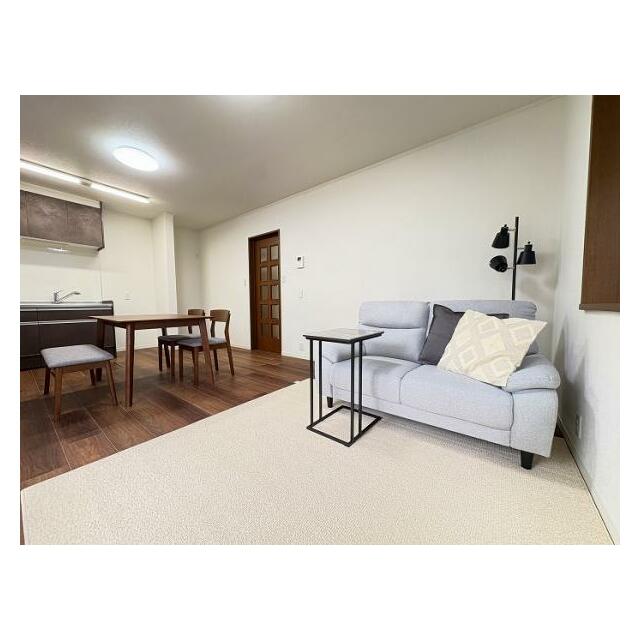 LDK　ニトリ家具付きです