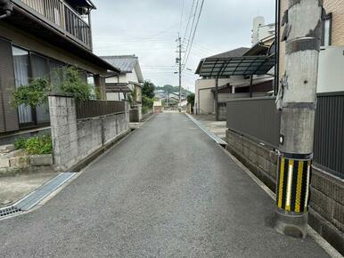 前面道路の写真です。