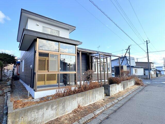 苫小牧市 宮の森町２丁目 2階建 5LDKの写真