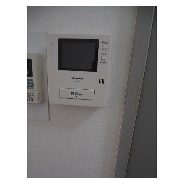 安心のＴＶモニターホン完備です
