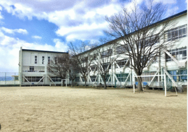 山形市立出羽小学校