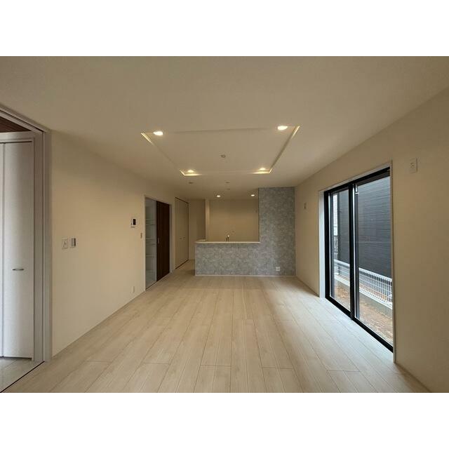 単調になりがちなお部屋の印象も面違いのクロスが格好のアクセントに（2号棟）
