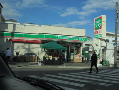 ローソンストア１００井土ヶ谷上町店