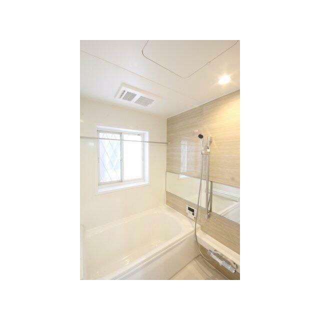 落ち着いた空間のお風呂です