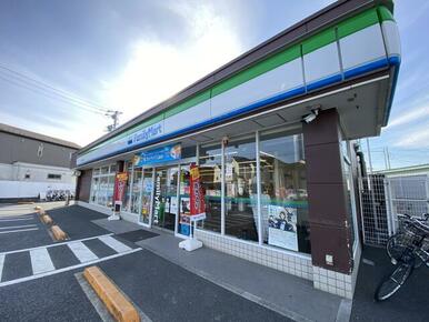 ファミリーマート西水元五丁目店