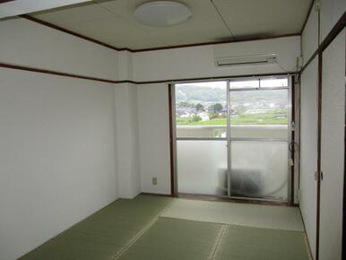 日当たりの良い和室です☆