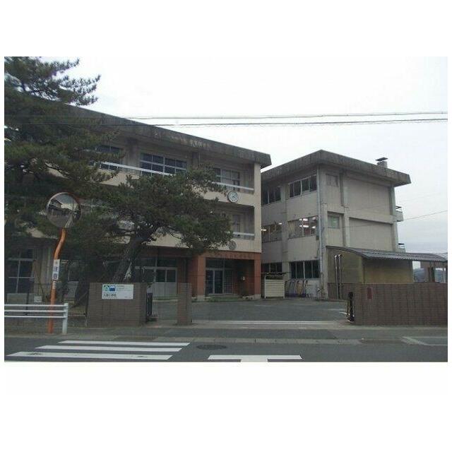 福島市立大森小学校まで1700m