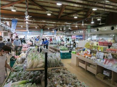 ろまんちっく村内　食料品売り場