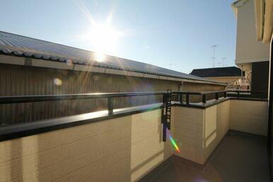 南向きのバルコニーの為陽当りばっちり