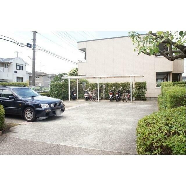 敷地内駐車・駐輪場あり！※空き要確認