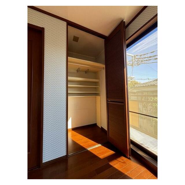 洋室2クローゼット