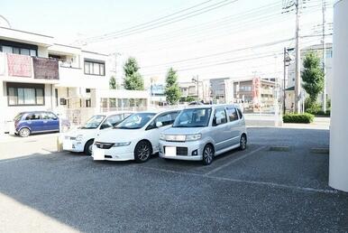 敷地内駐車場※要空確認