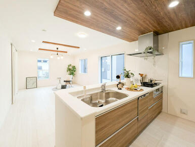 【1号棟キッチン】