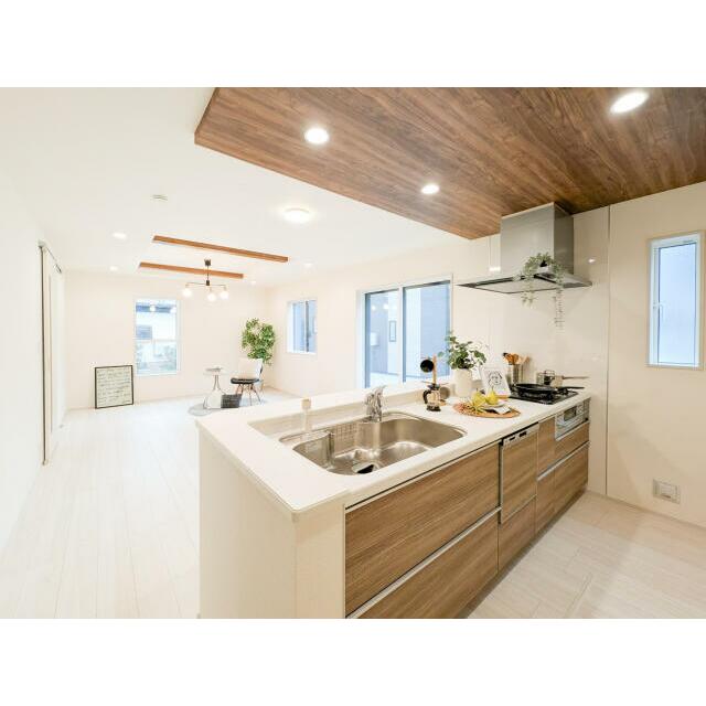 【1号棟キッチン】