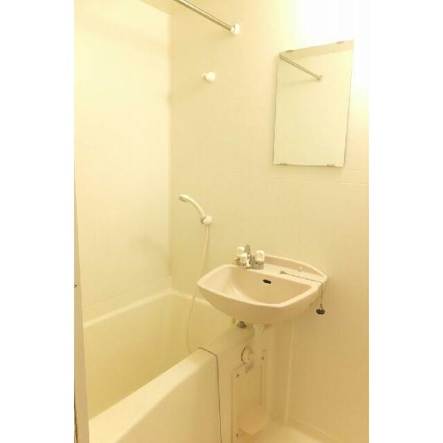 バス・トイレ別の物件です。